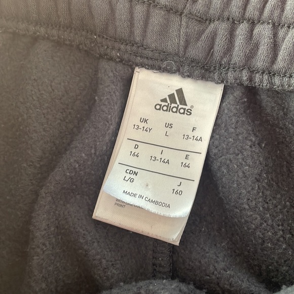 Youth large adidas sweatpants - Picture 2 of 2